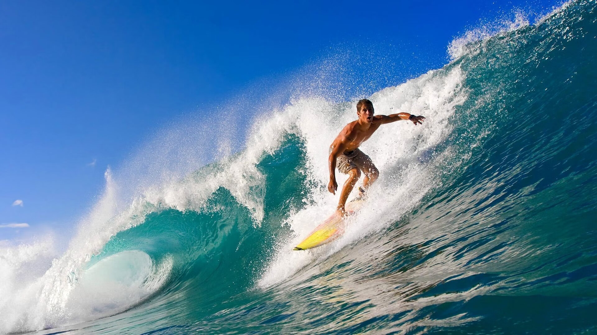 两队风格迥异,对抗看点十足,两名对抗的队员